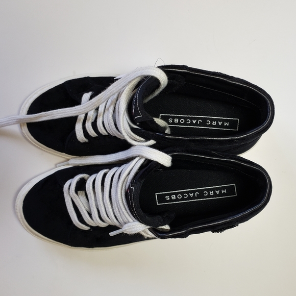 🖤 DISNEY 🖤 MARC JACOBS MICKEY MOUSE SNEAKERS - Picture 5 of 6